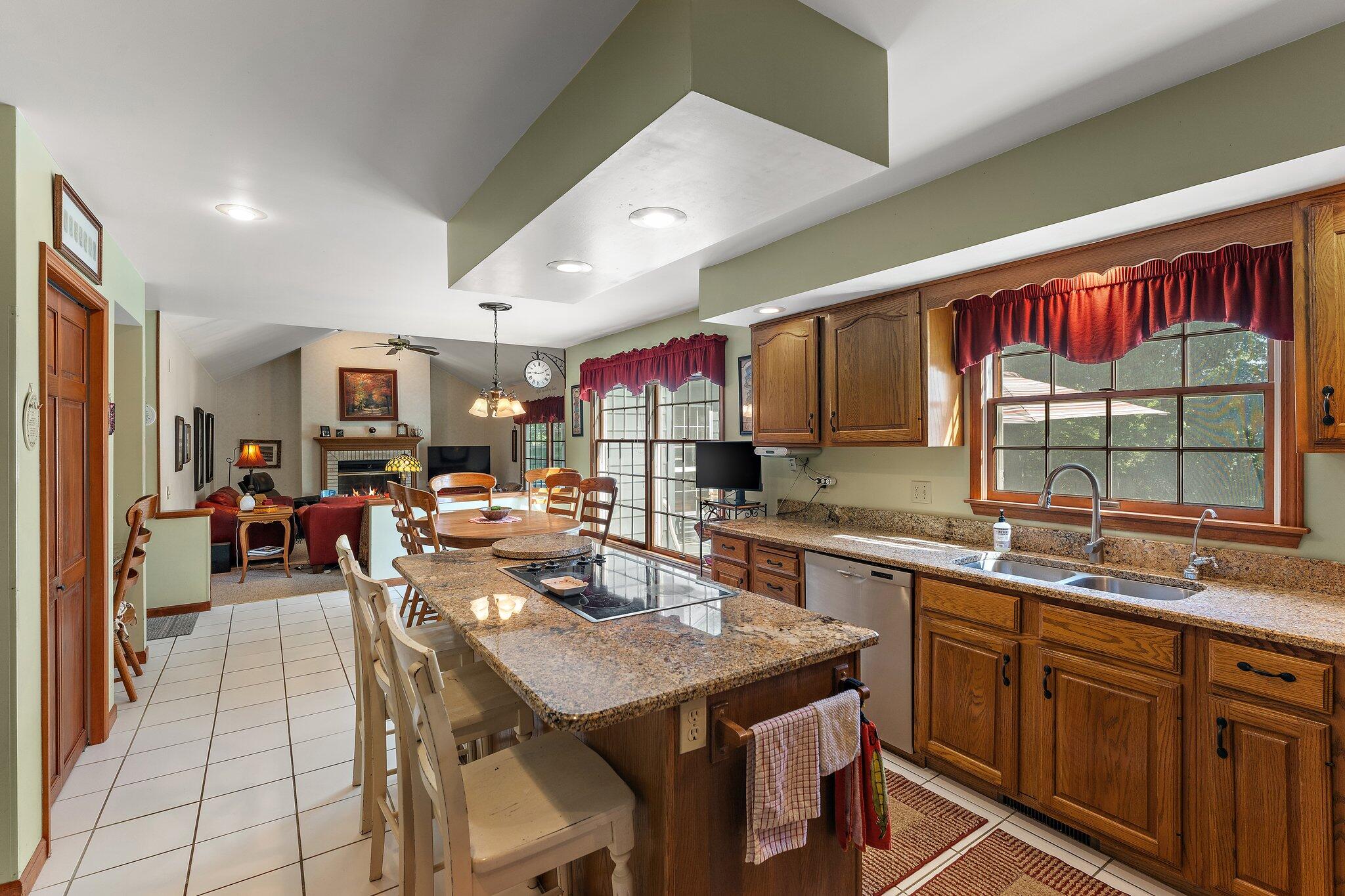 579 Fleetwood Drive N