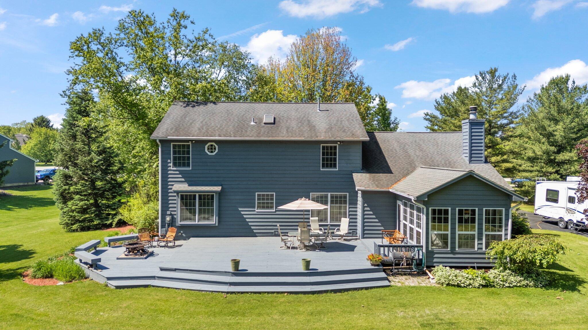 579 Fleetwood Drive N