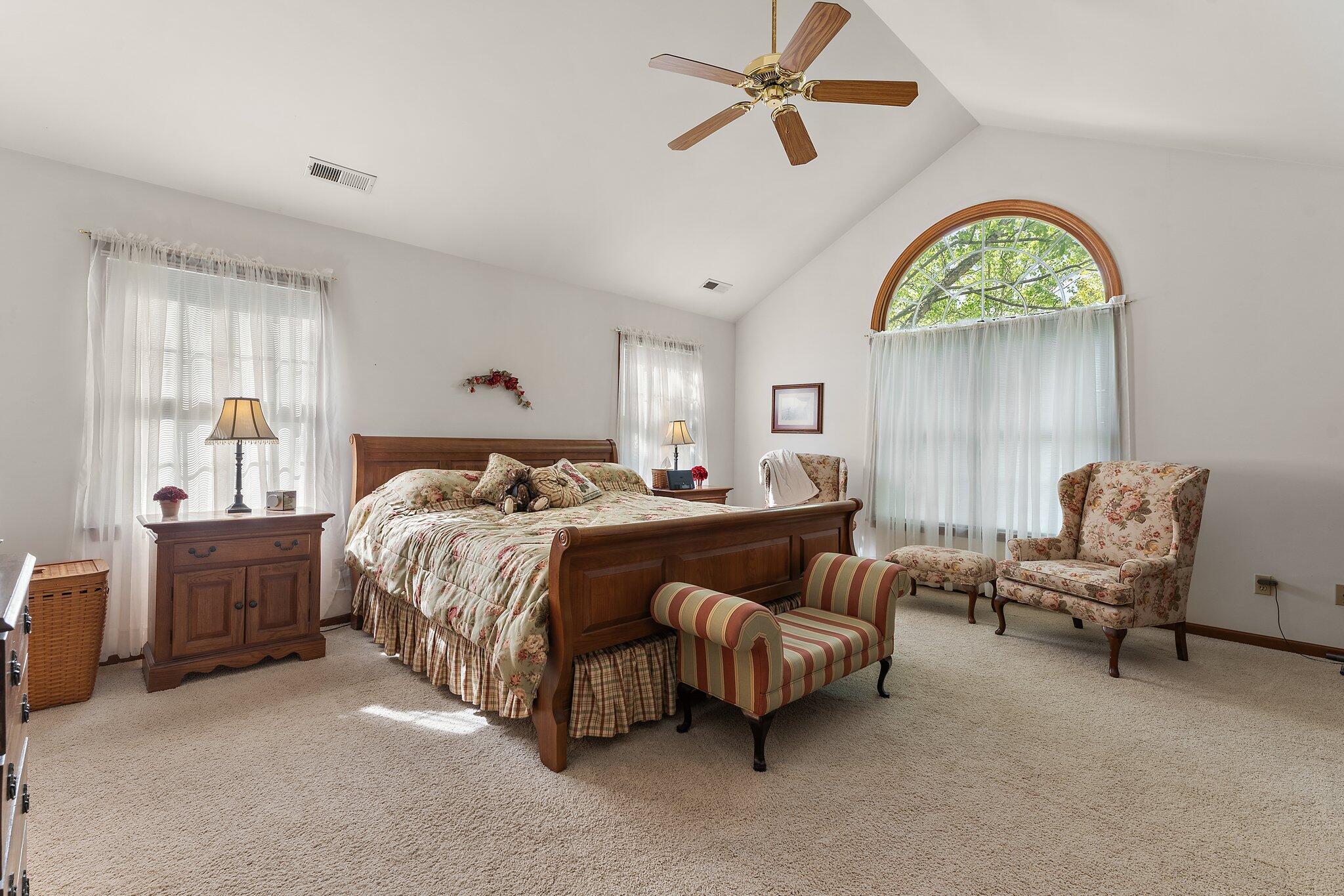 579 Fleetwood Drive N