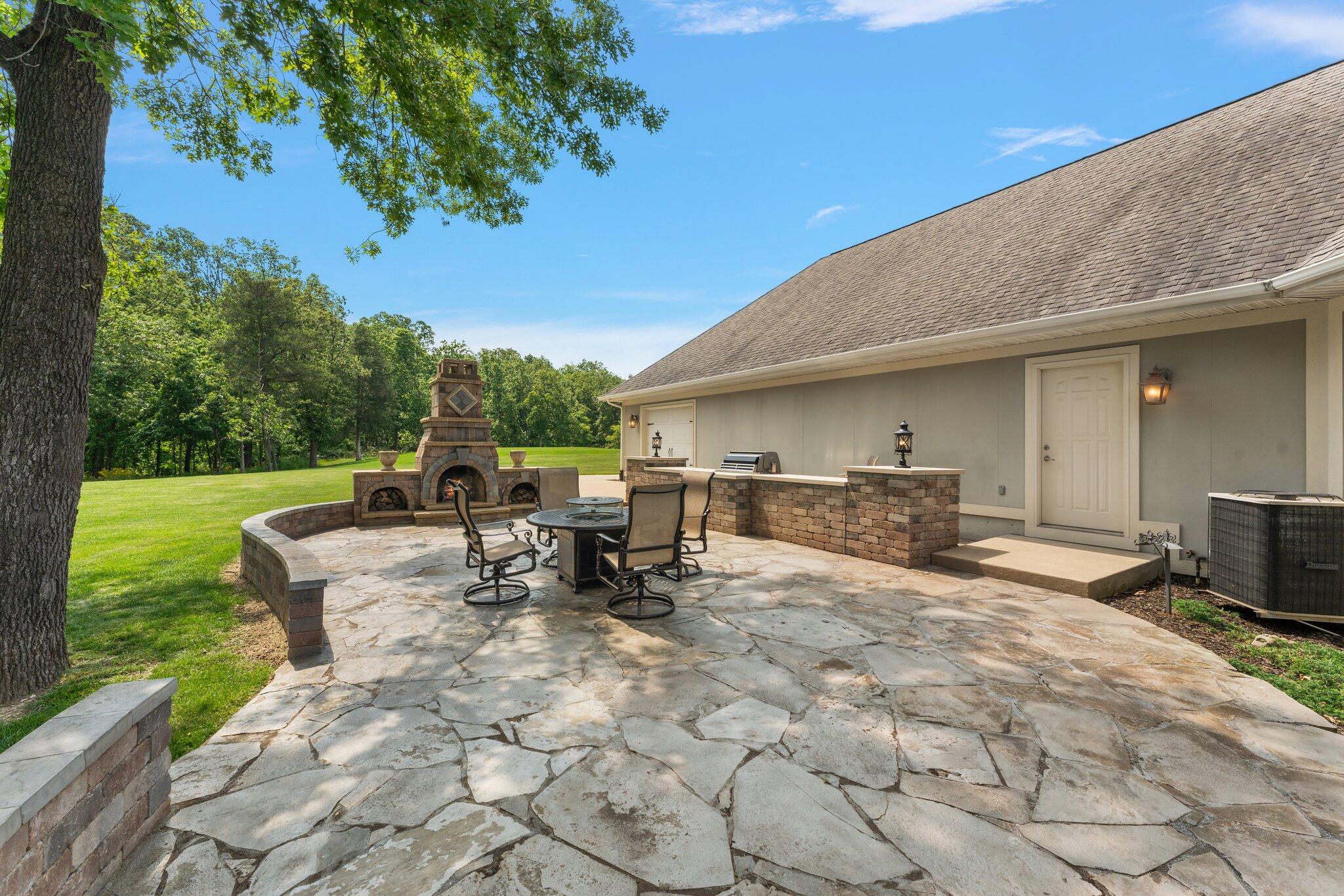 77 Liberty Lakes Drive