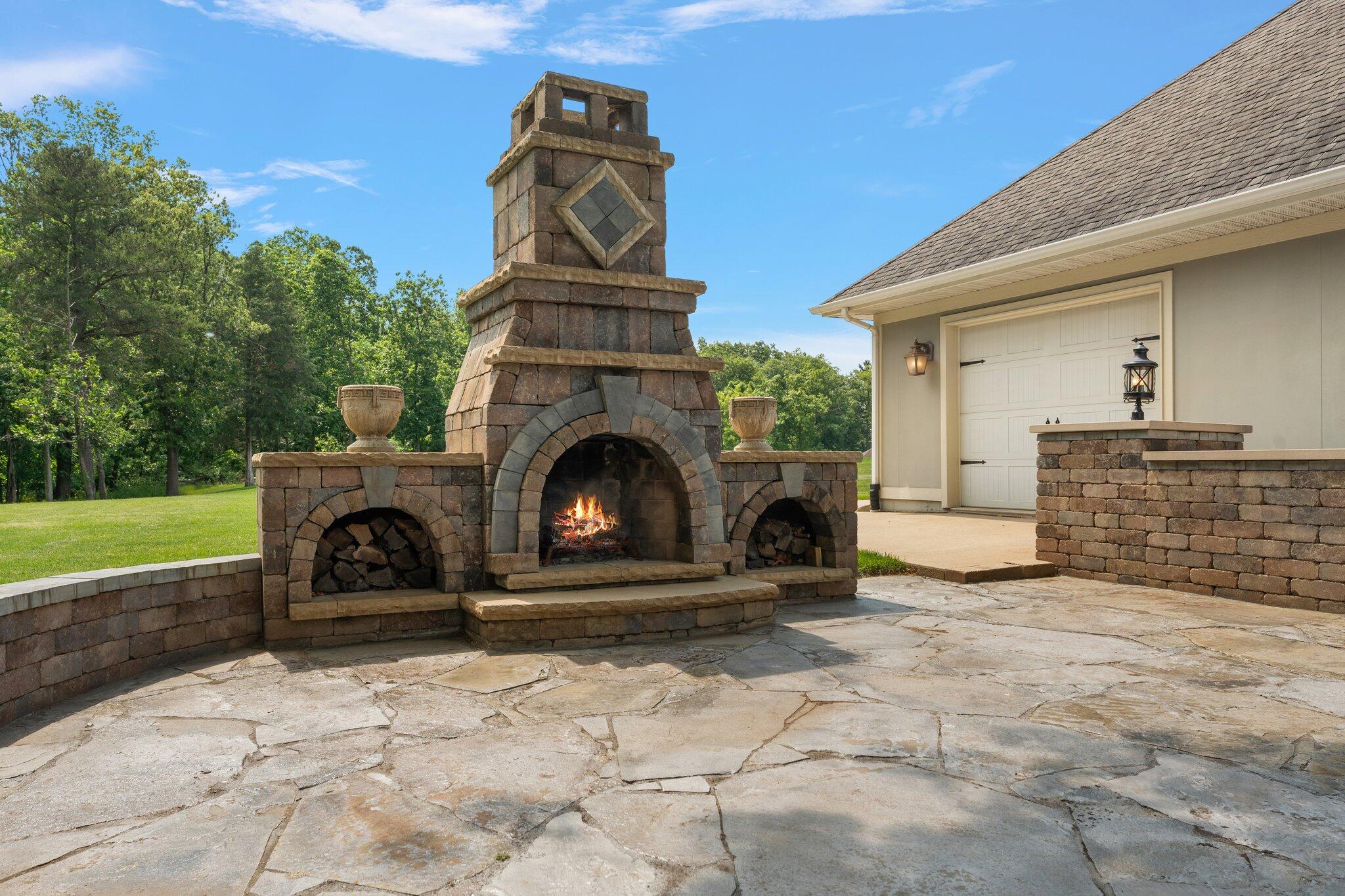 77 Liberty Lakes Drive