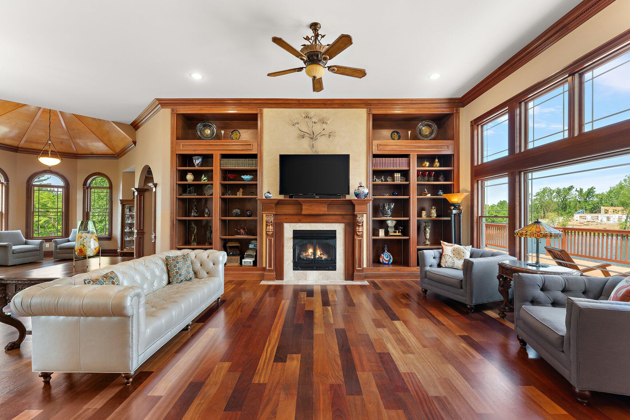 77 Liberty Lakes Drive