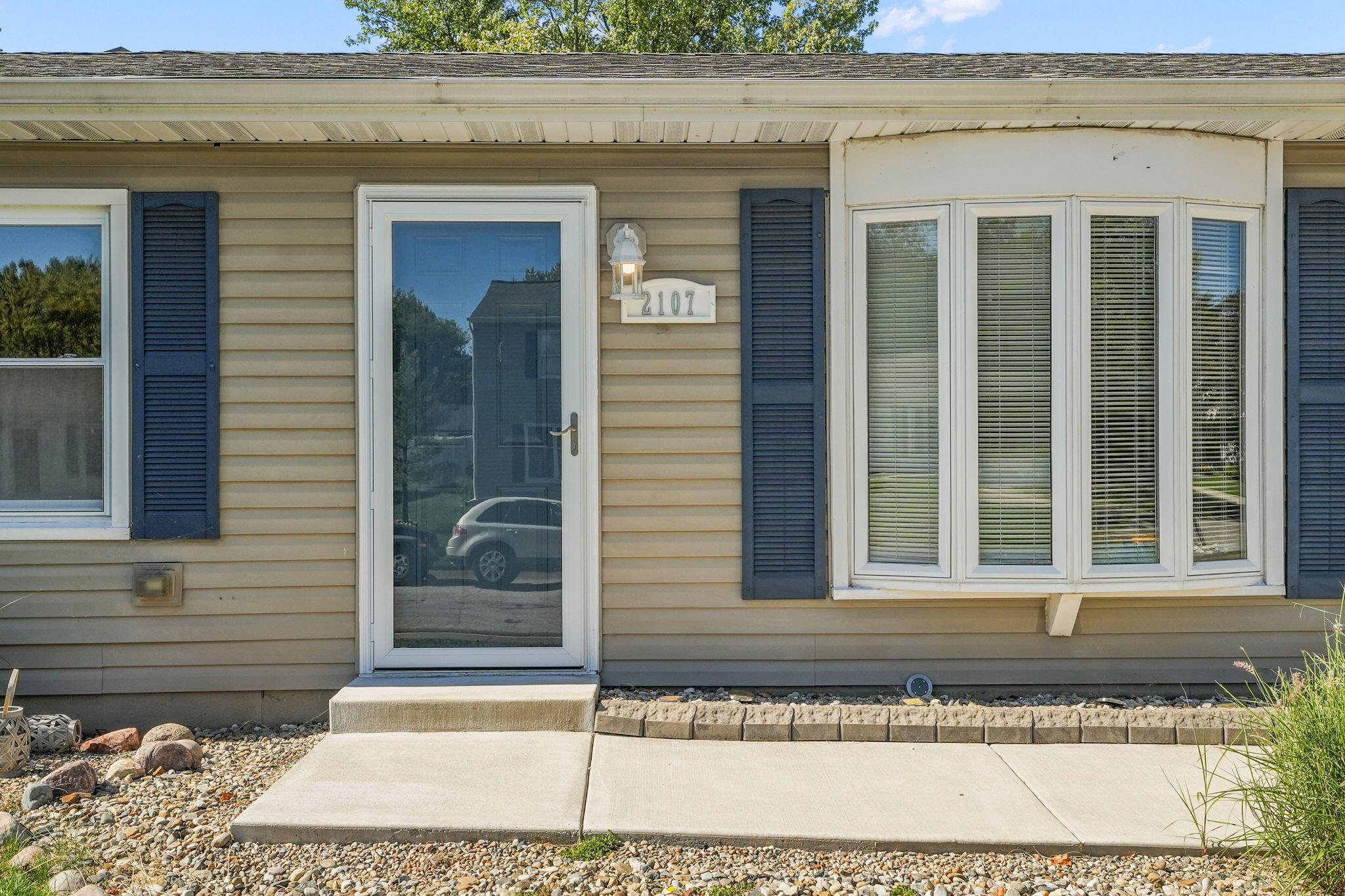 2107 Berwick Drive
