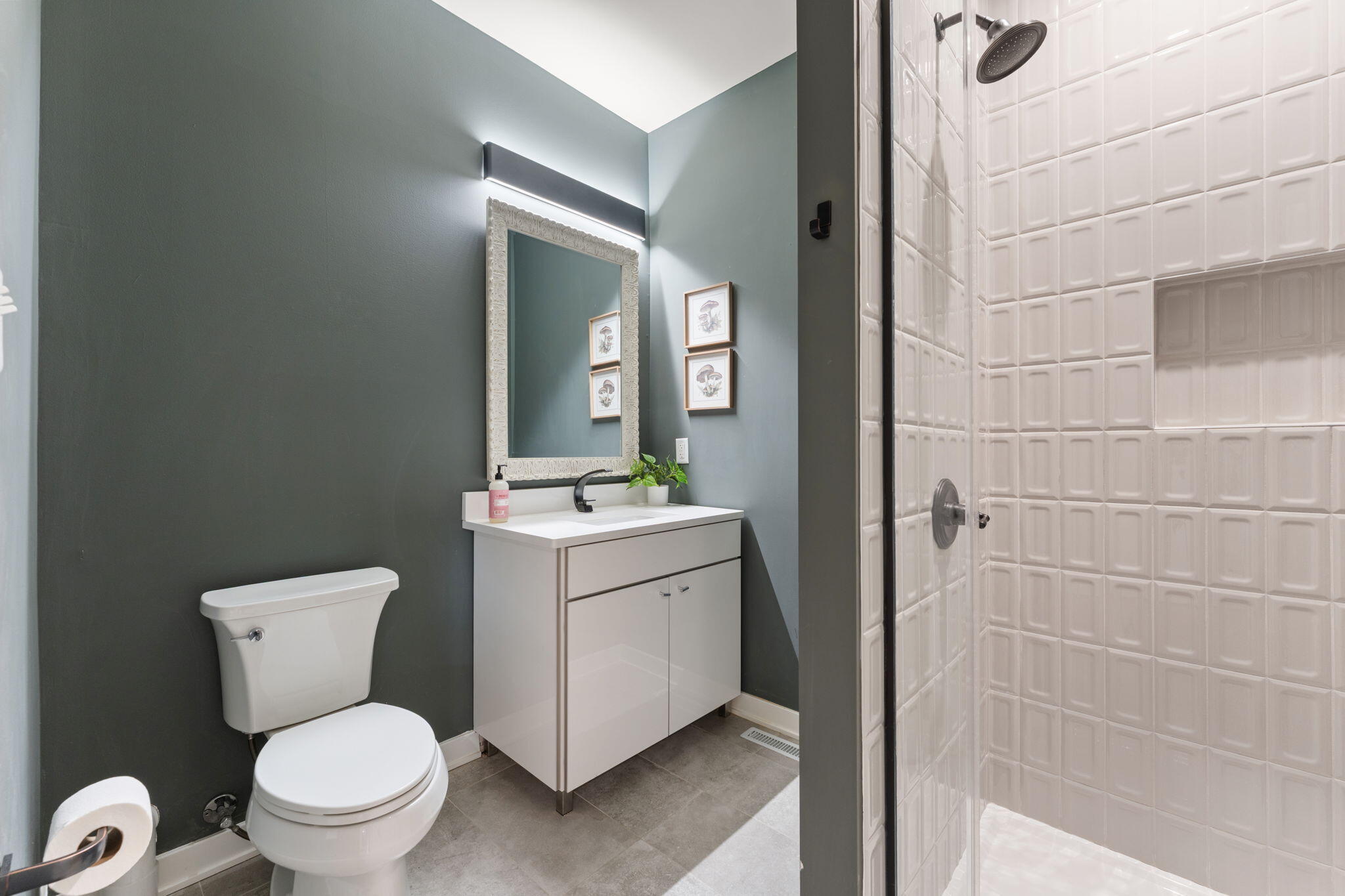 153 Morgan Boulevard Unit: 2