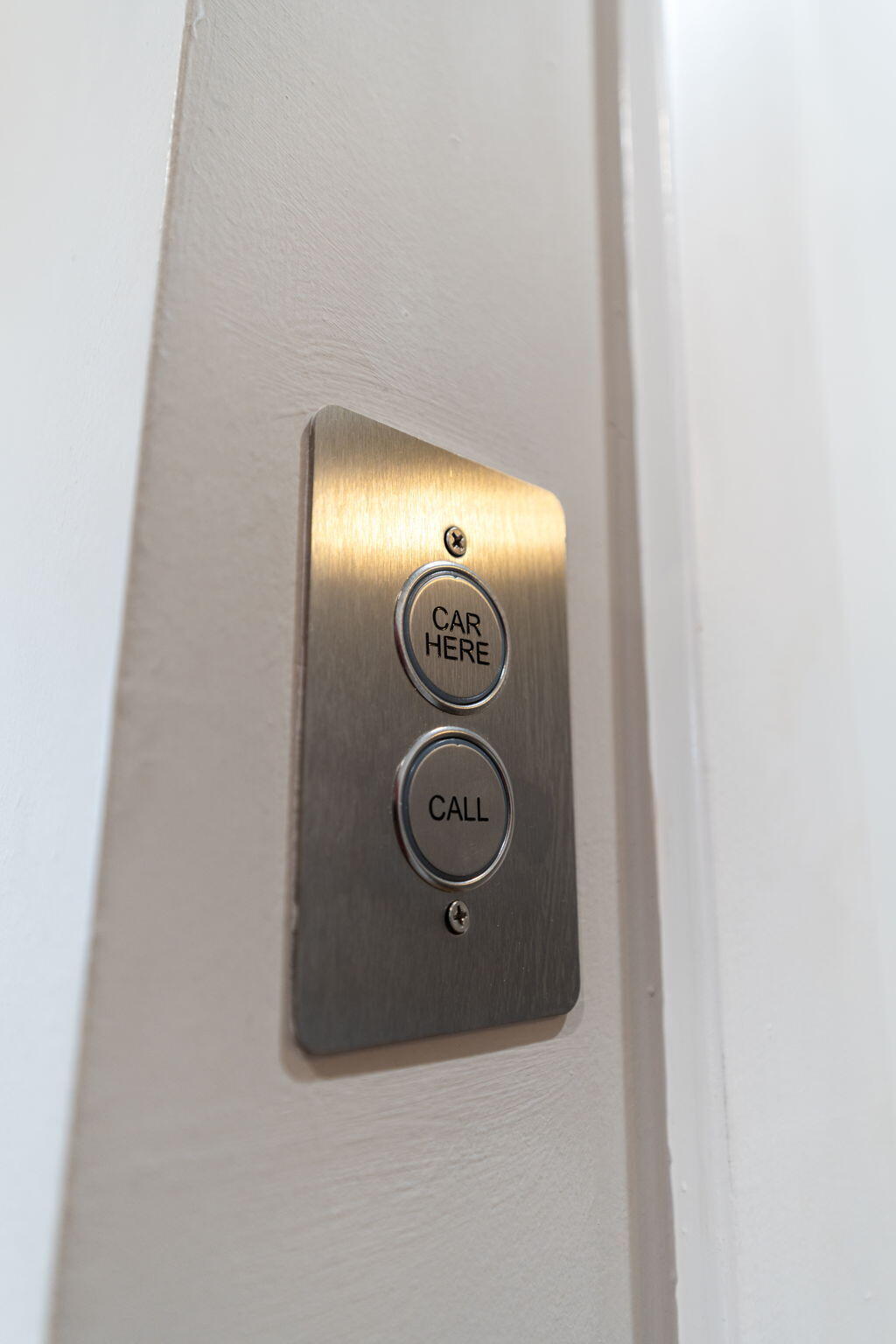 153 Morgan Boulevard Unit: 2