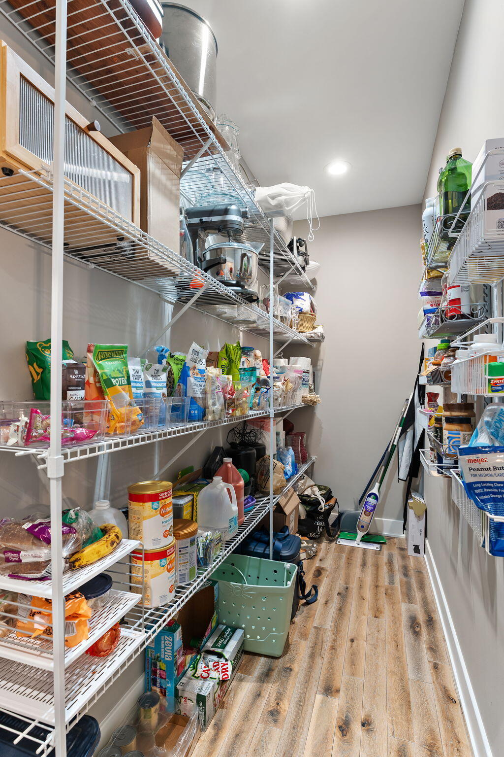 153 Morgan Boulevard Unit: 2