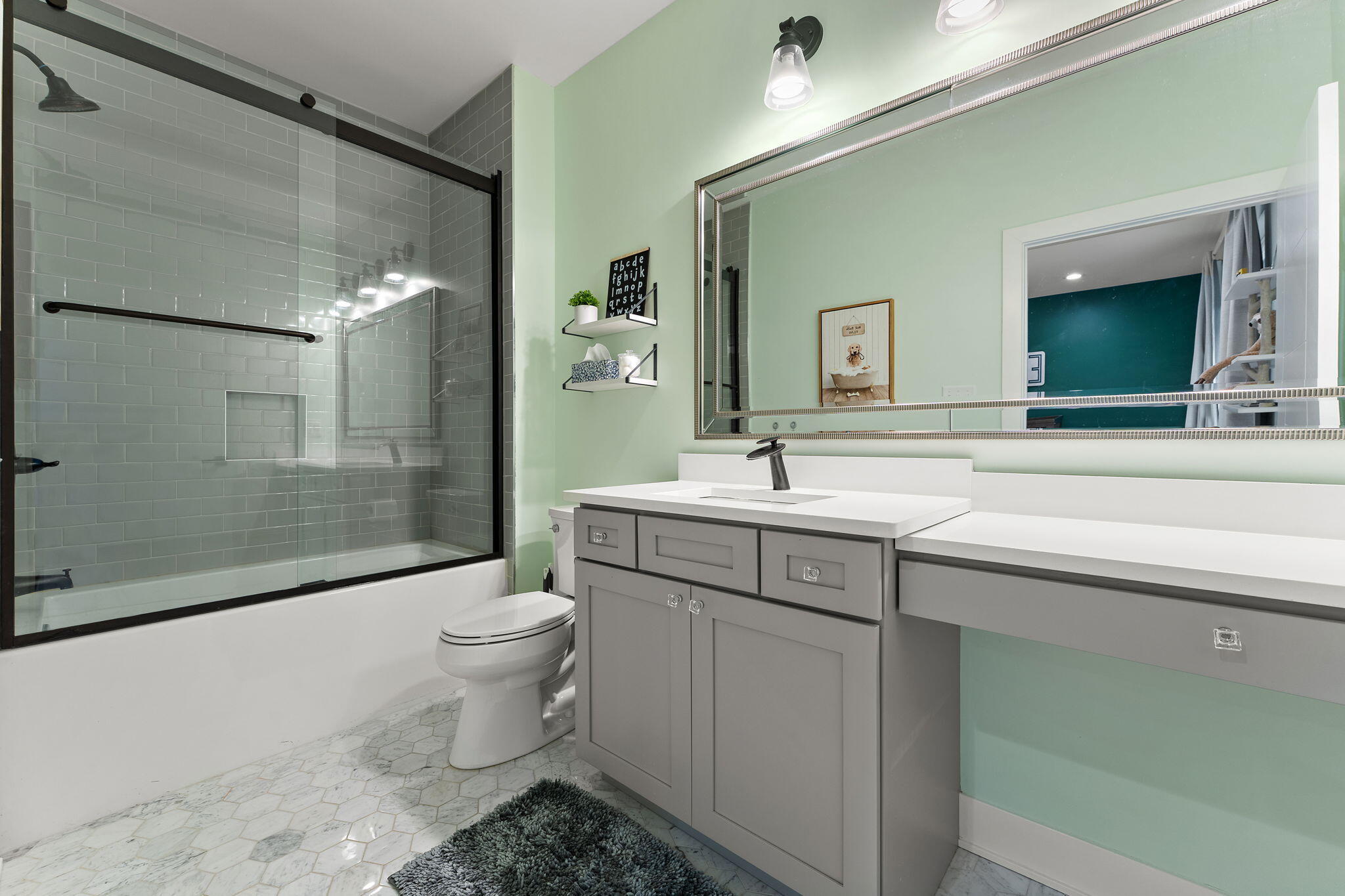 153 Morgan Boulevard Unit: 2