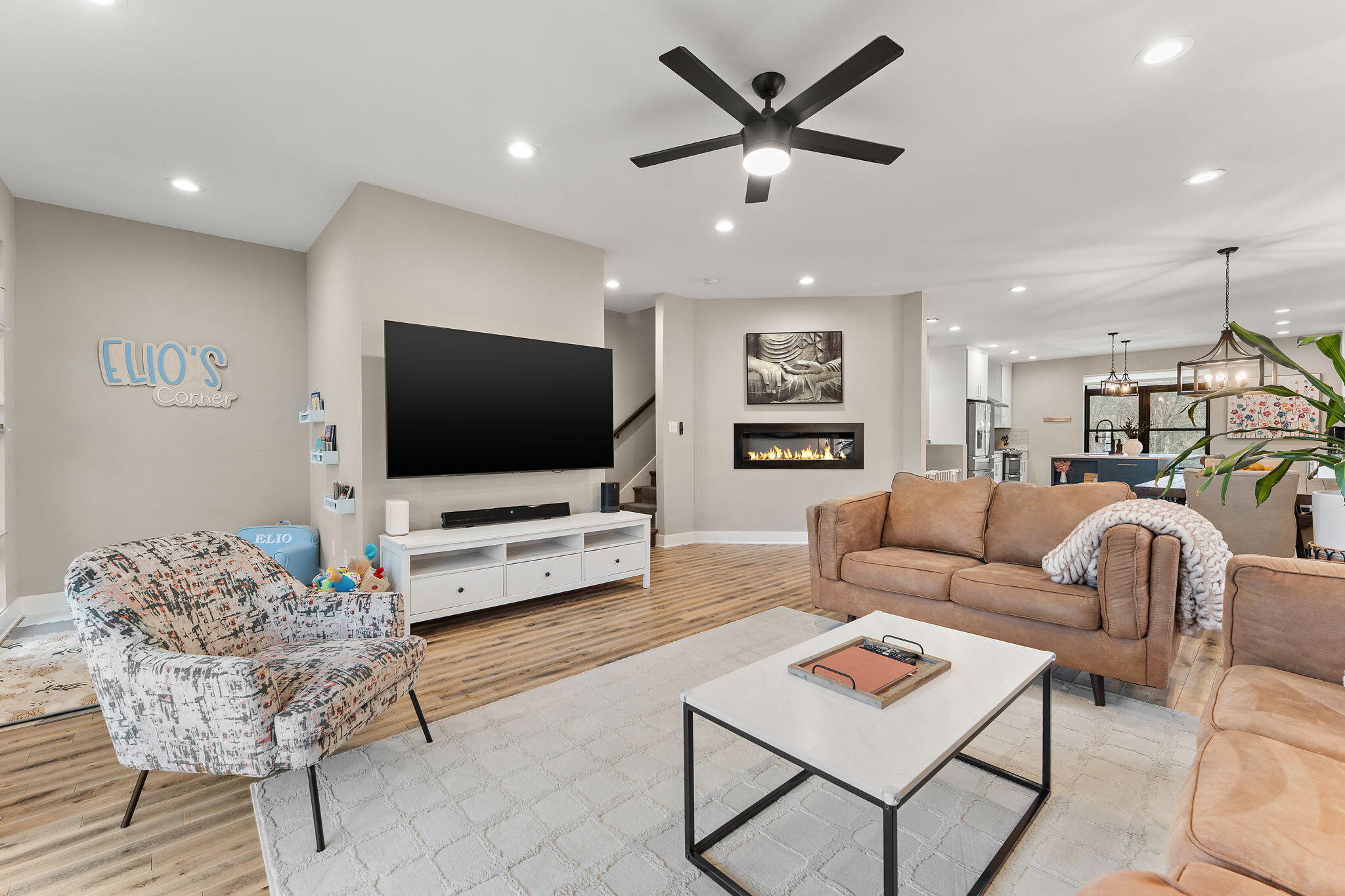 153 Morgan Boulevard Unit: 2