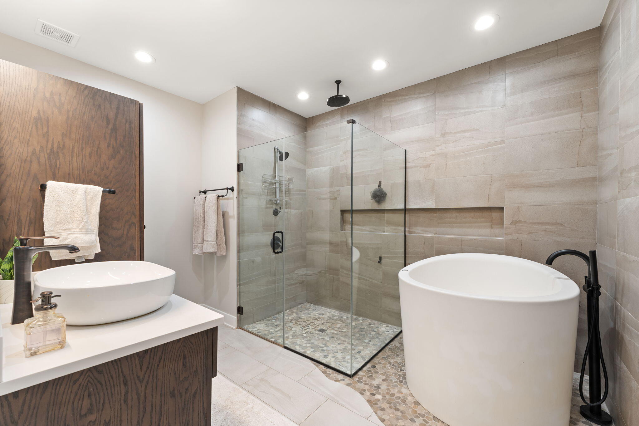 153 Morgan Boulevard Unit: 2