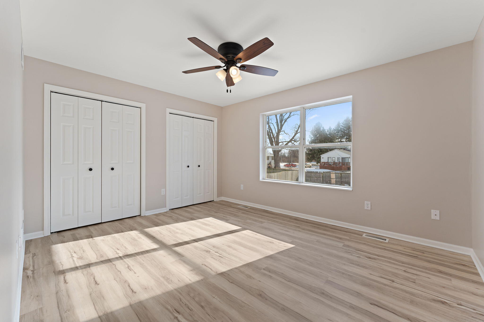 2461 S Hansen Boulevard