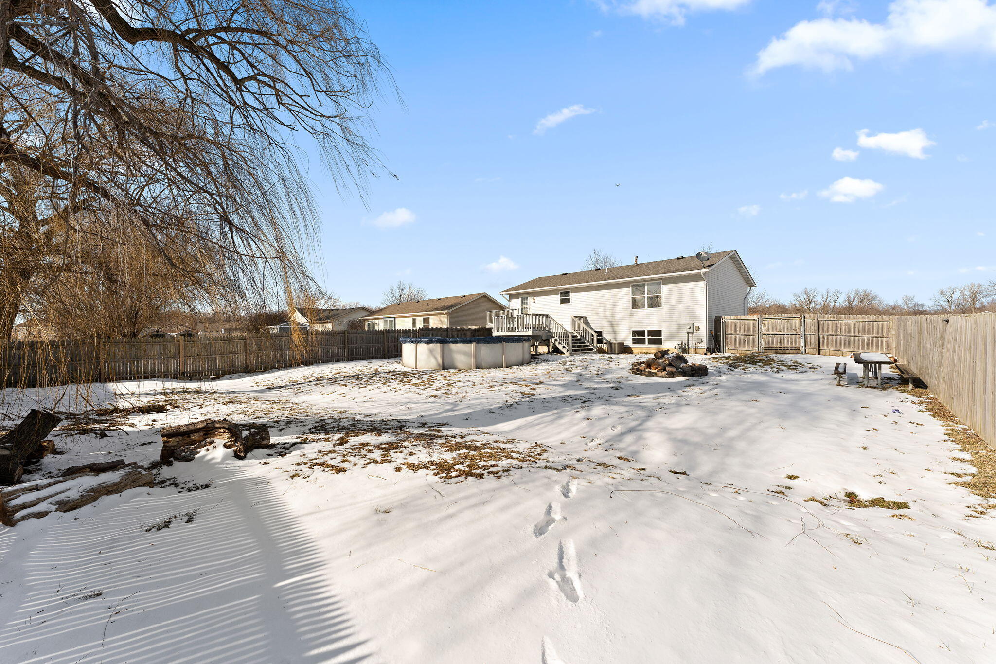 2461 S Hansen Boulevard