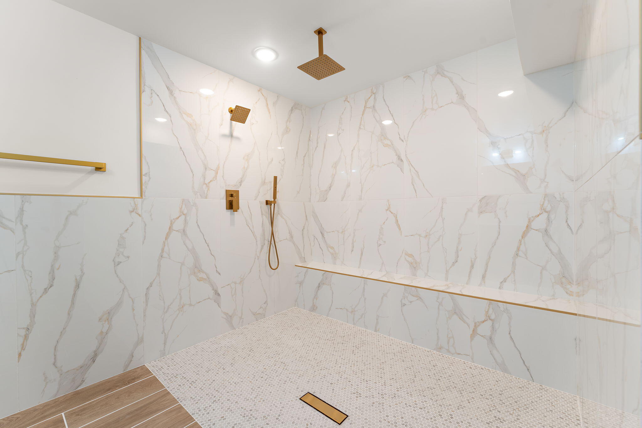 2461 S Hansen Boulevard