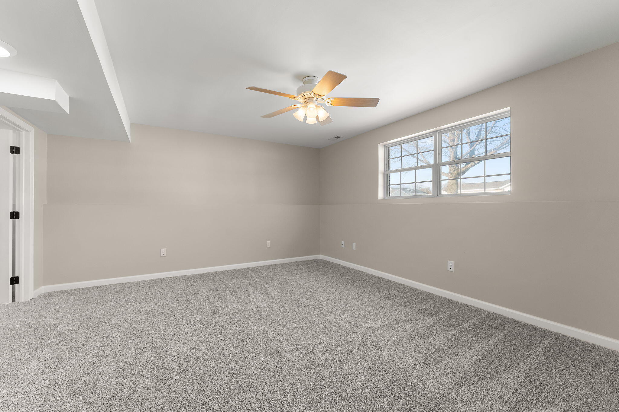 2461 S Hansen Boulevard