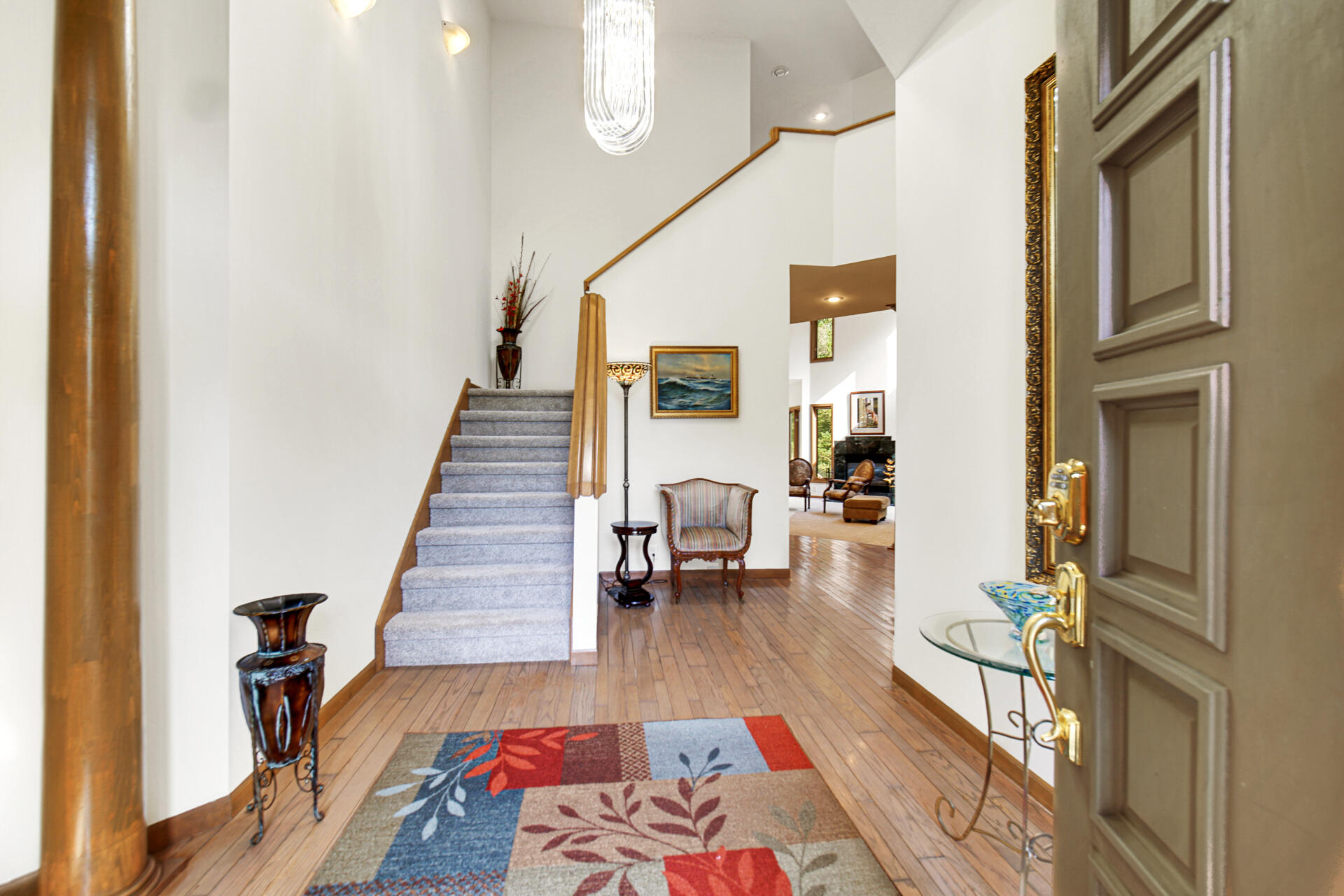 2102 Emmett Court