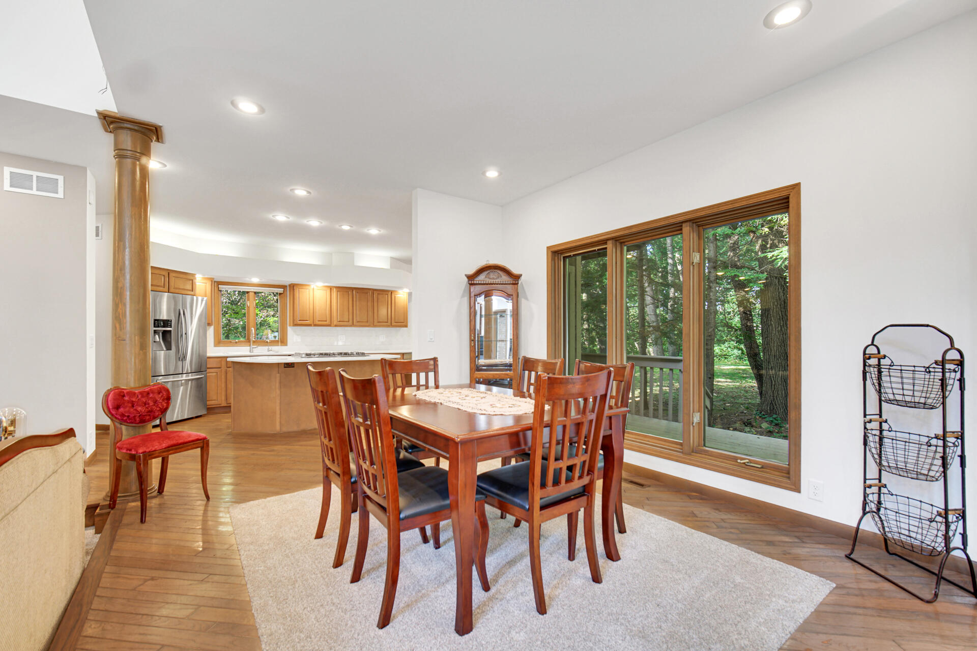 2102 Emmett Court