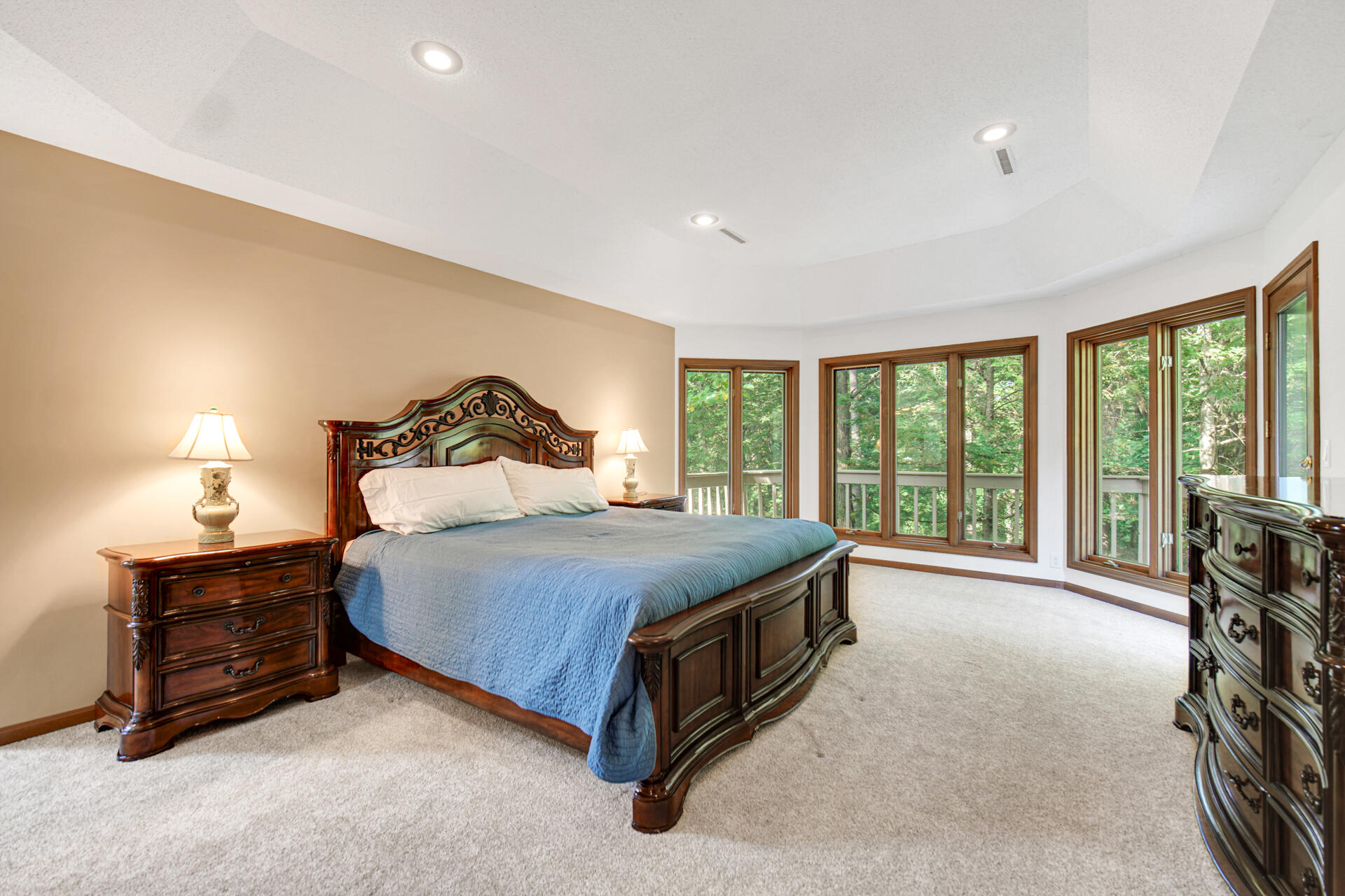 2102 Emmett Court