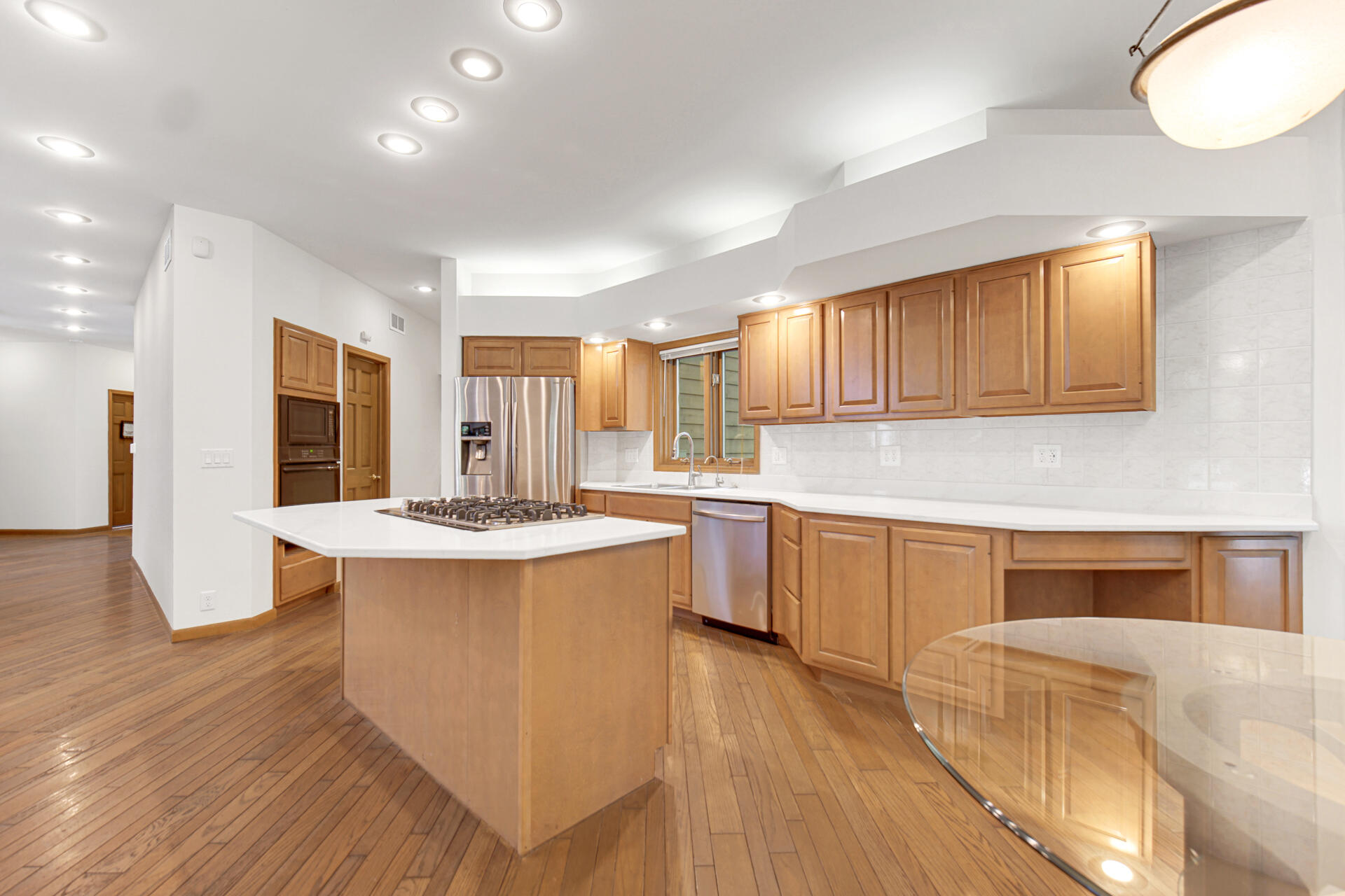 2102 Emmett Court