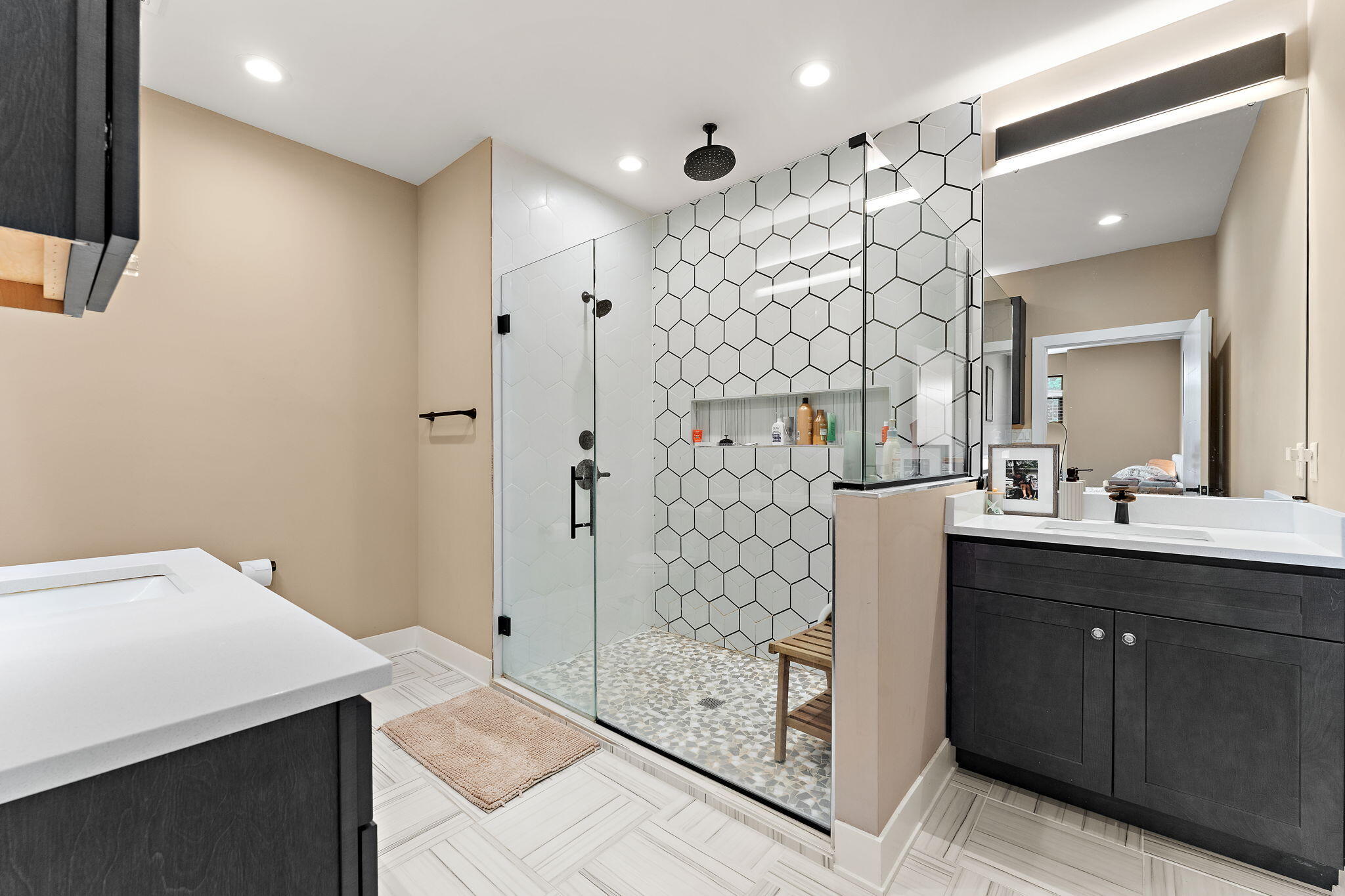 153 Morgan Boulevard Unit: 1