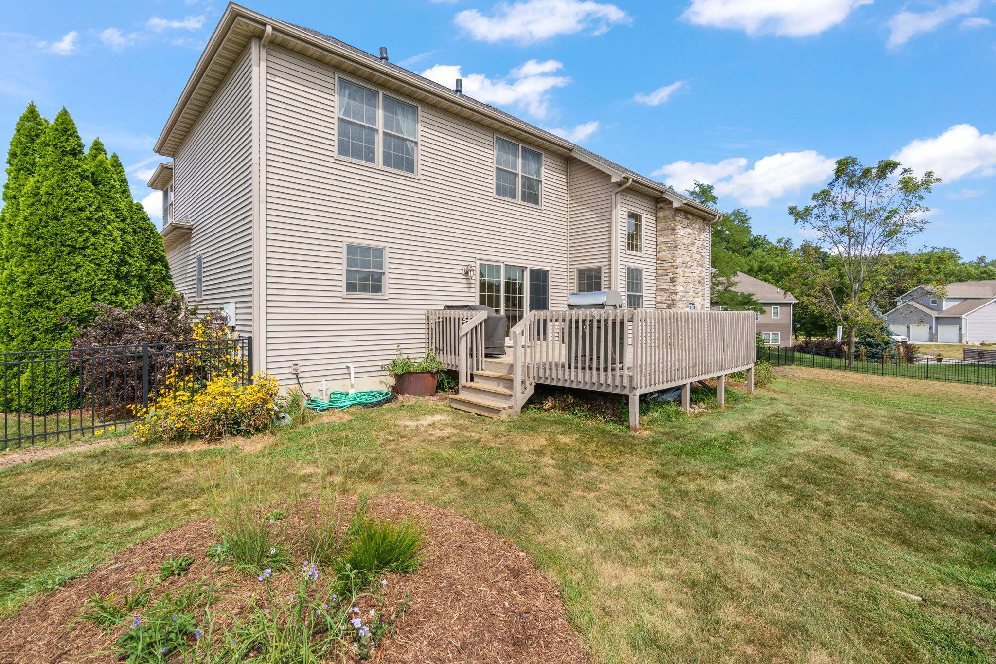 190 Buckskin Lane