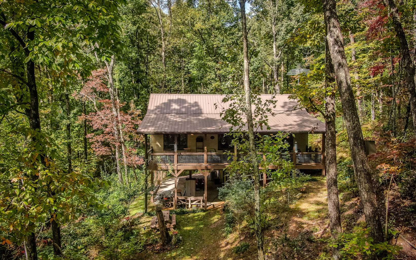 594 Creekside Road