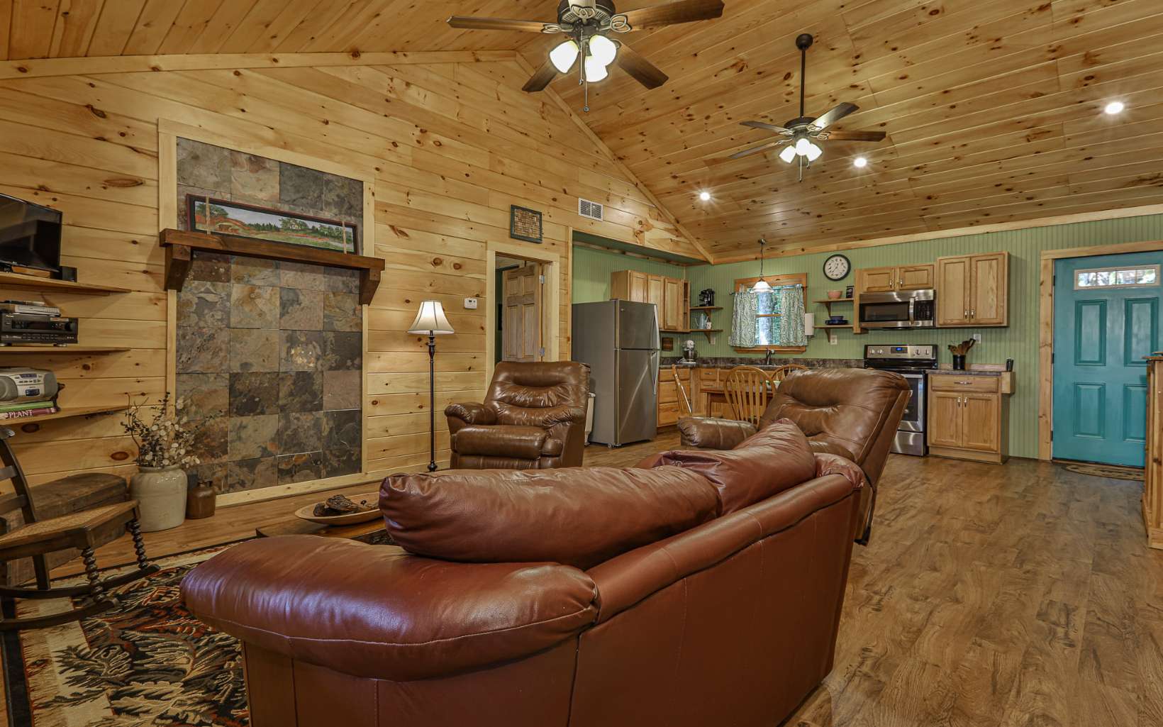 594 Creekside Road