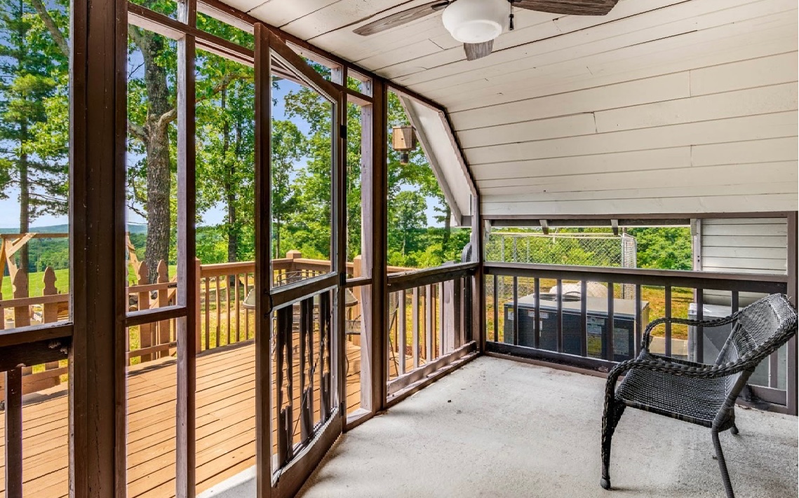 179 Old Pleasant Valley
