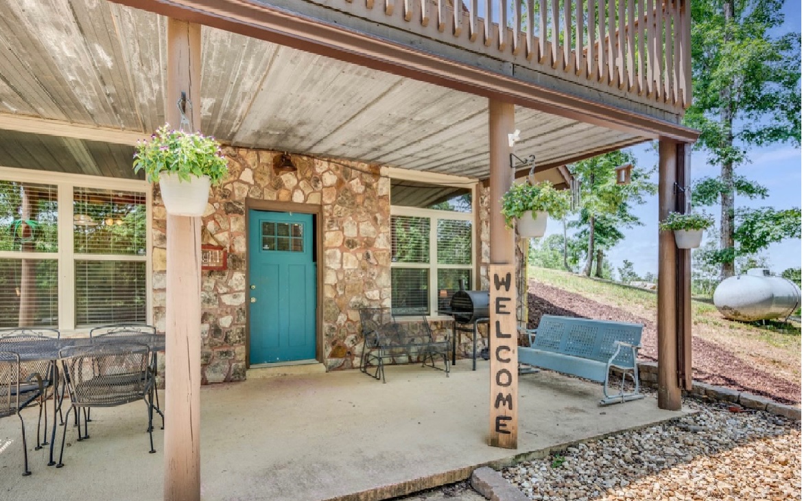 179 Old Pleasant Valley