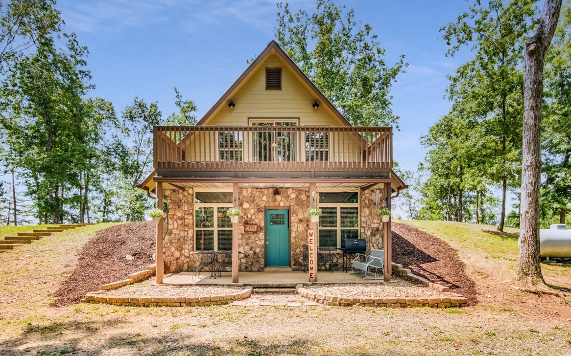 179 Old Pleasant Valley