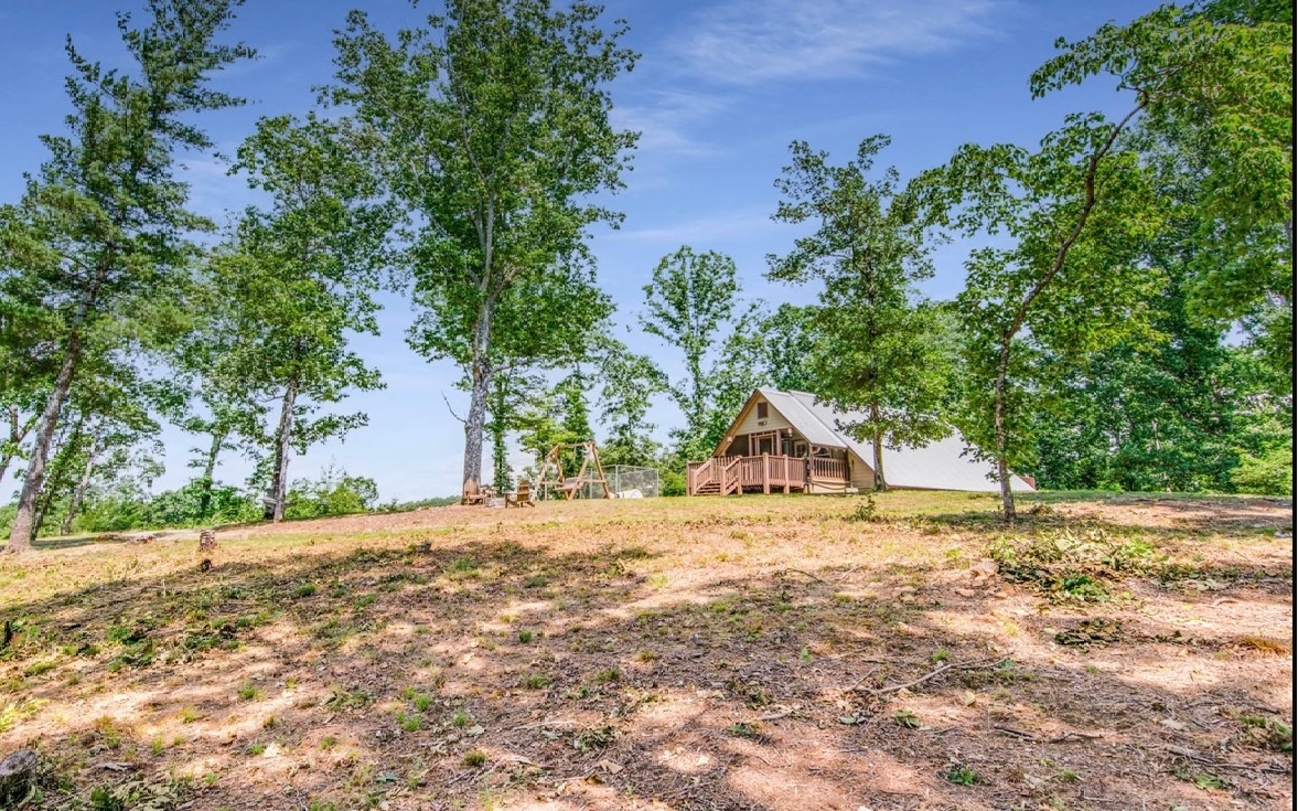 179 Old Pleasant Valley