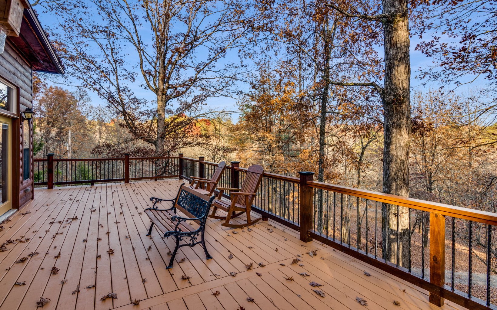 400 Creekside