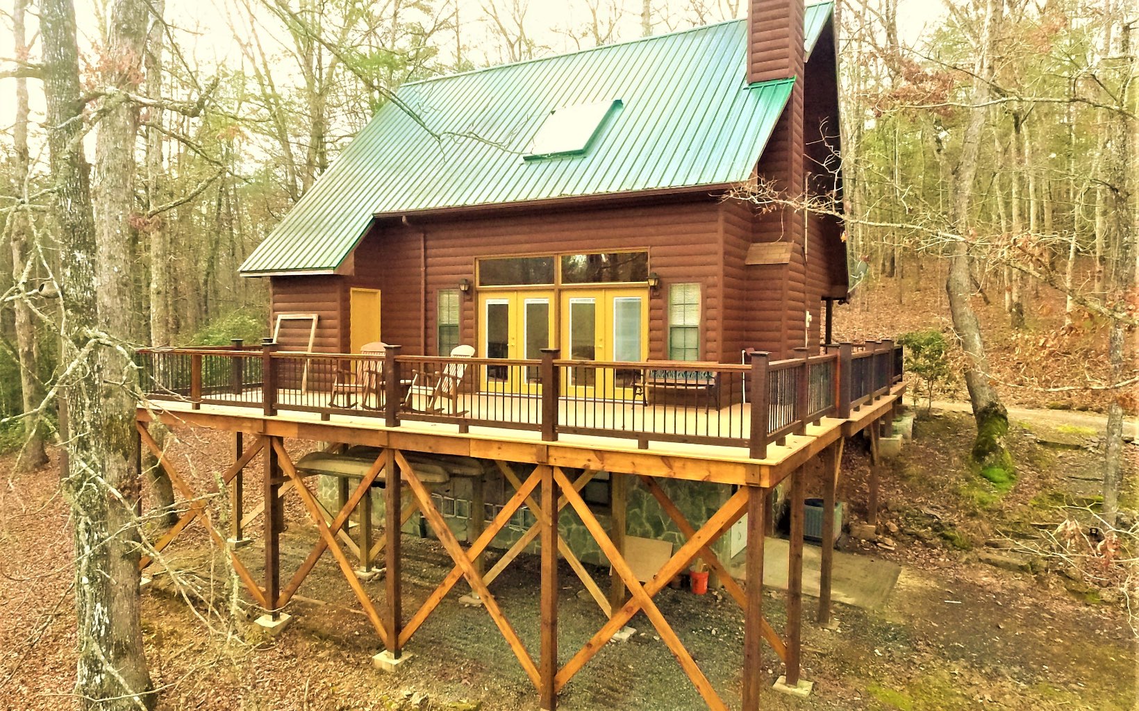 400 Creekside