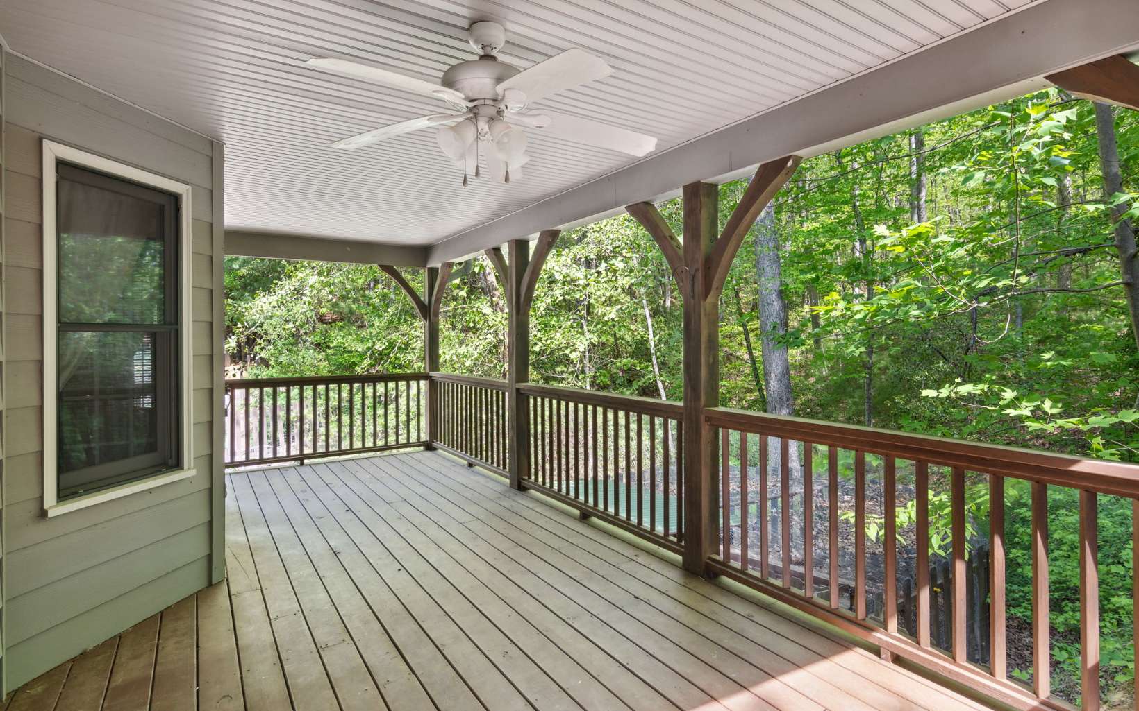 467 North Lake Drive