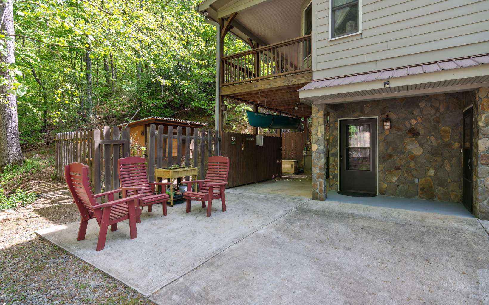 467 North Lake Drive