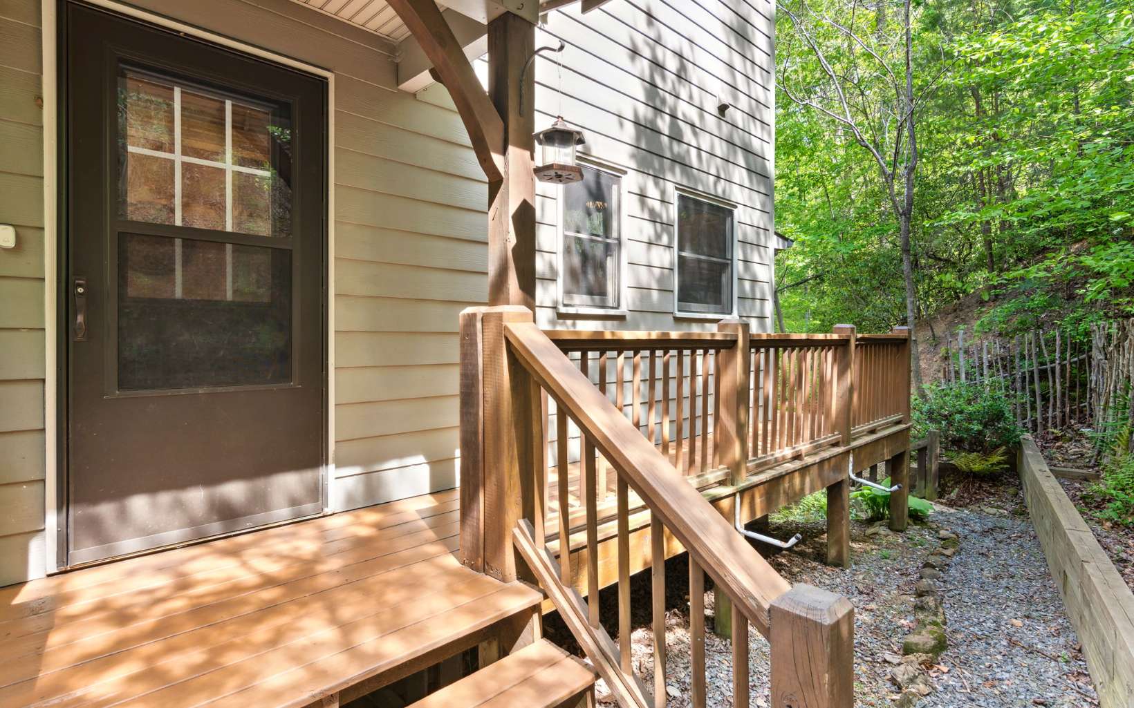 467 North Lake Drive