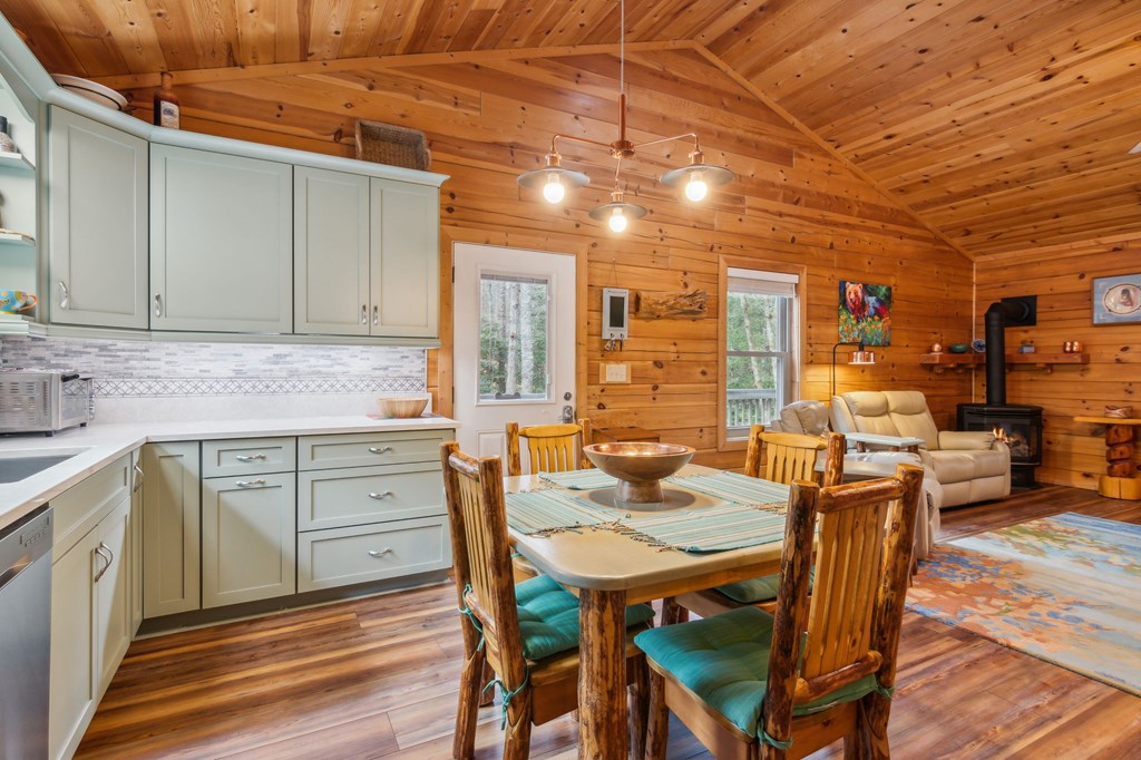 21 Bear Claw Trail