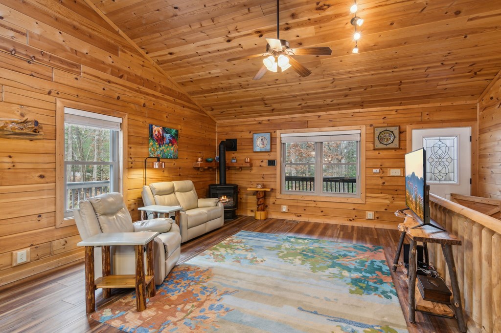 21 Bear Claw Trail
