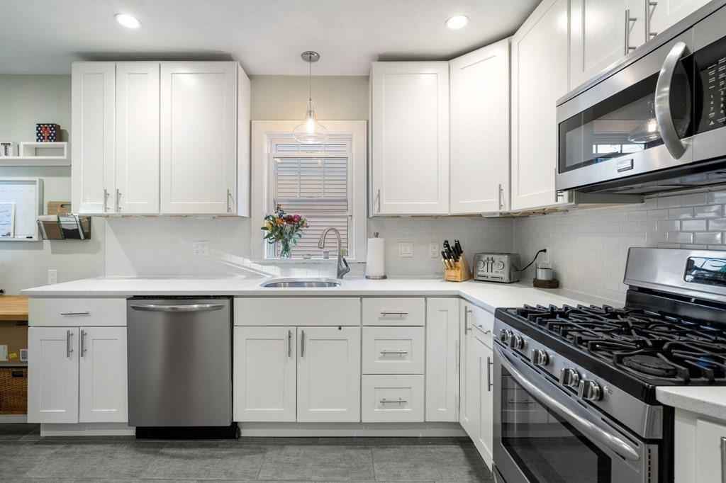 19-21 Hutchinson Street