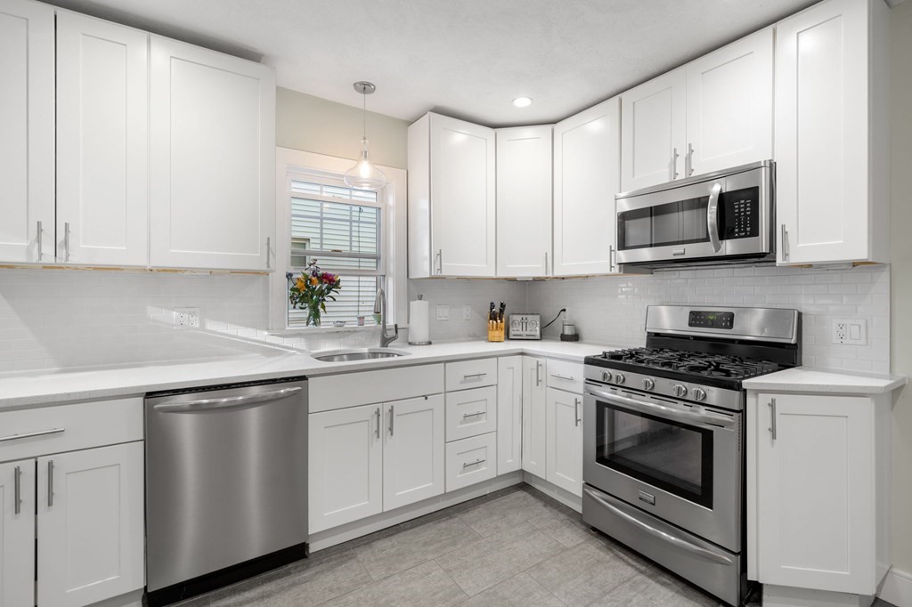 19-21 Hutchinson Street