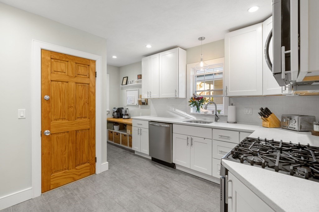 19-21 Hutchinson Street