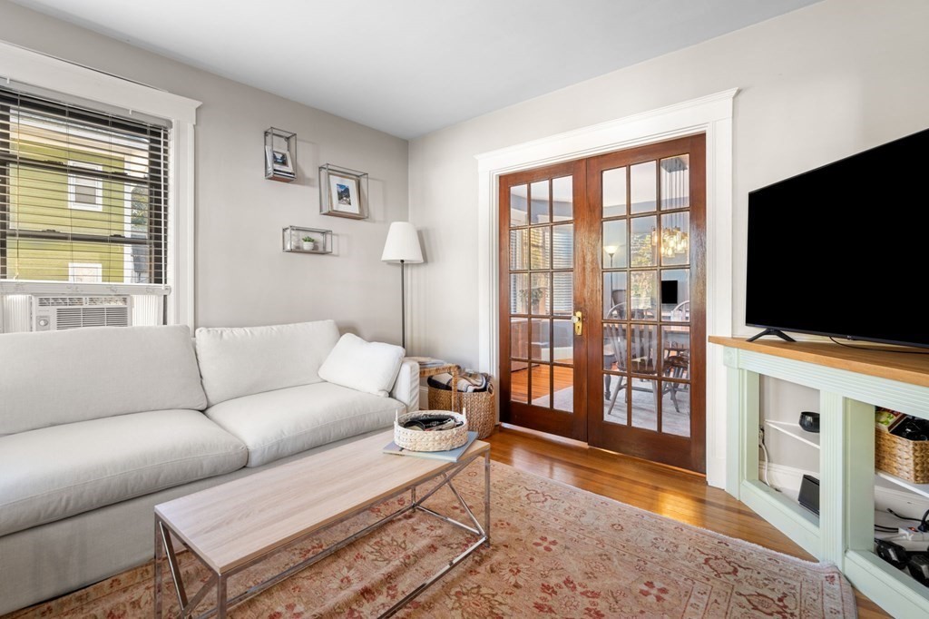 19-21 Hutchinson Street