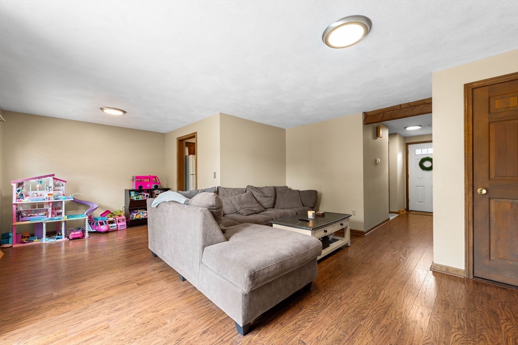 60 Apache Way # 60