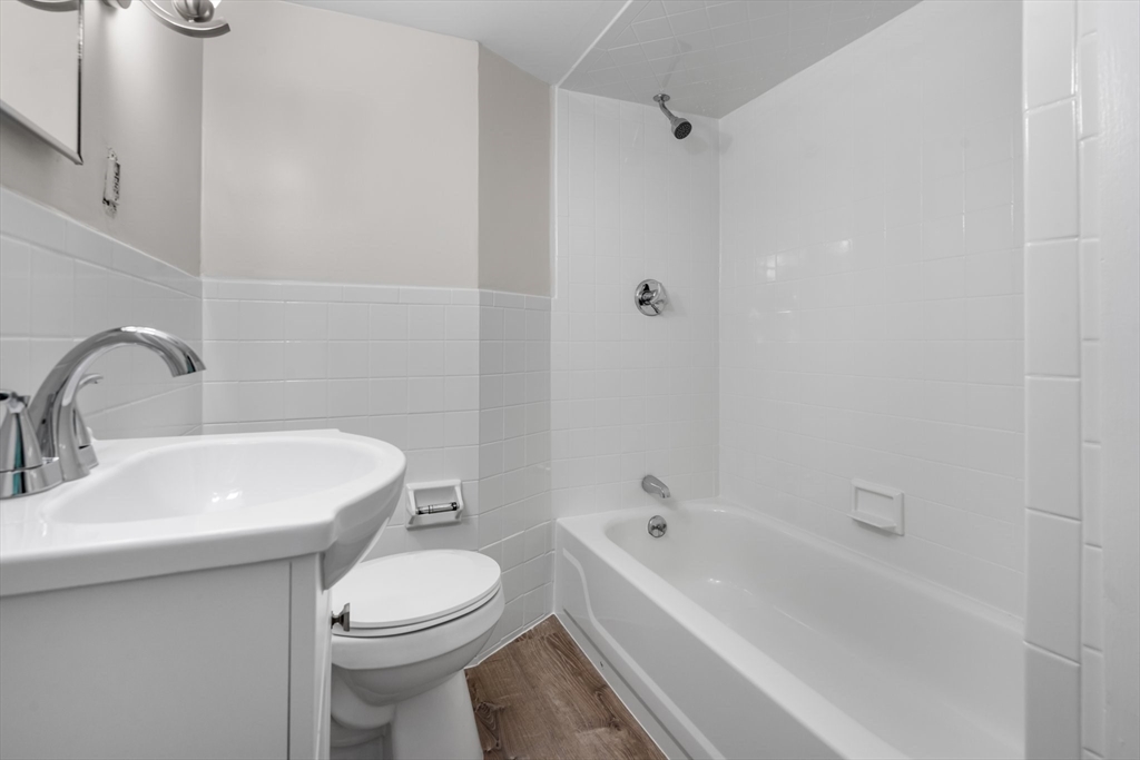 284 Endicott Ave # 3