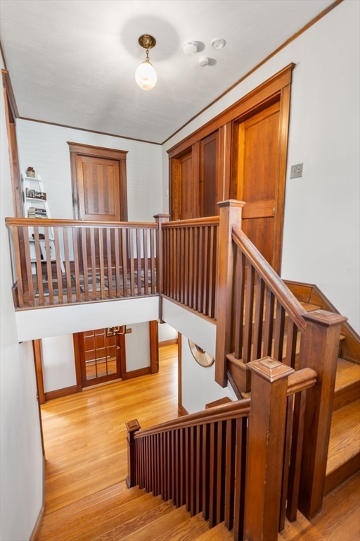3 Holmes St
