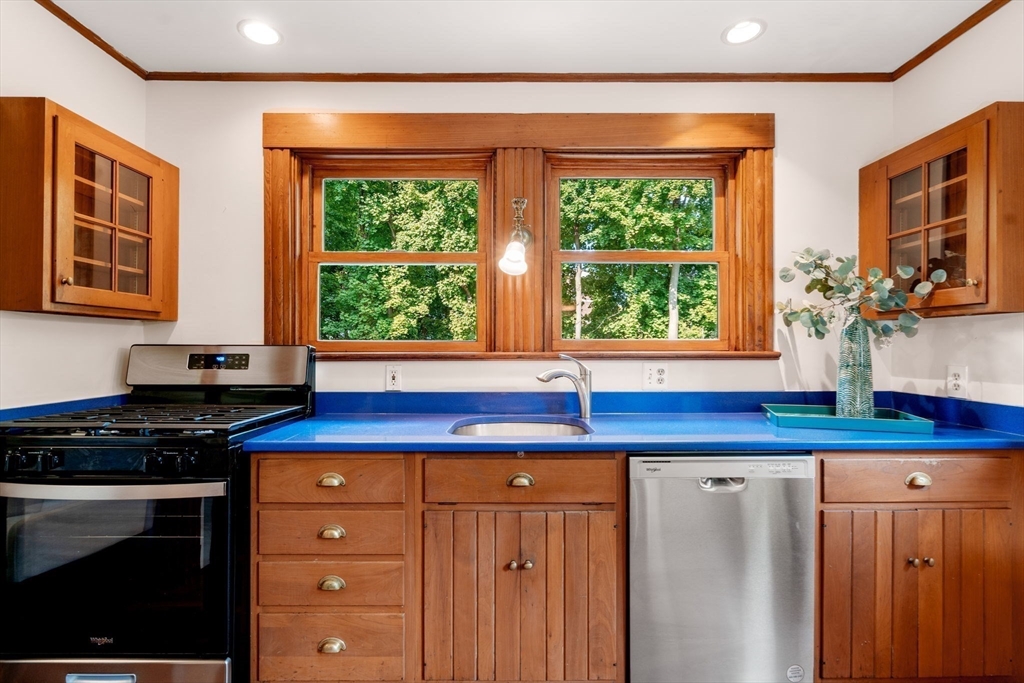 45 West Side Road