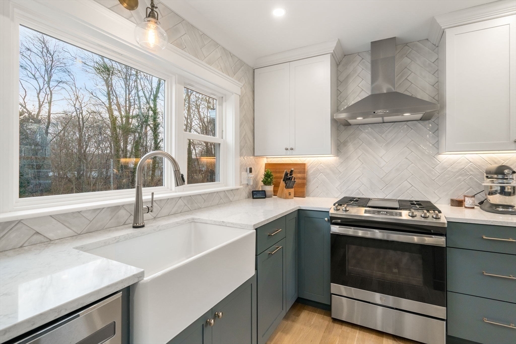 144 Academy Ave