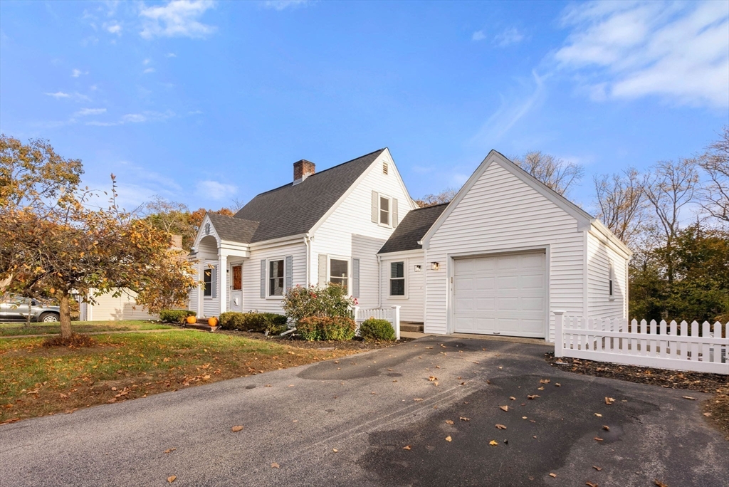 144 Academy Ave