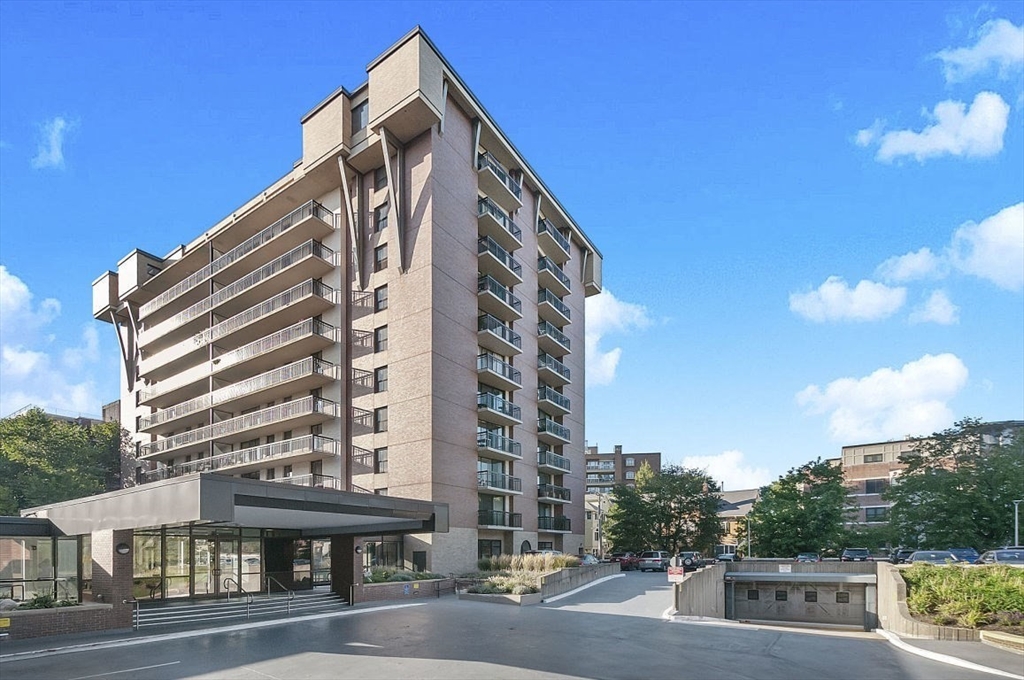 60 Longwood Ave. # 301