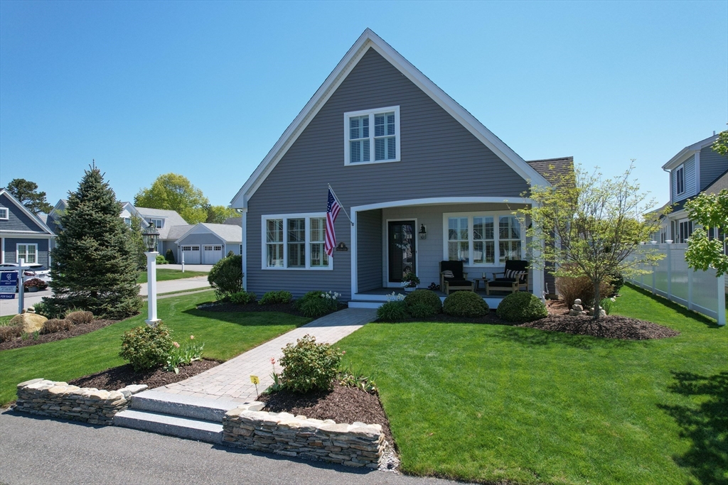 7 Bethpage Rd