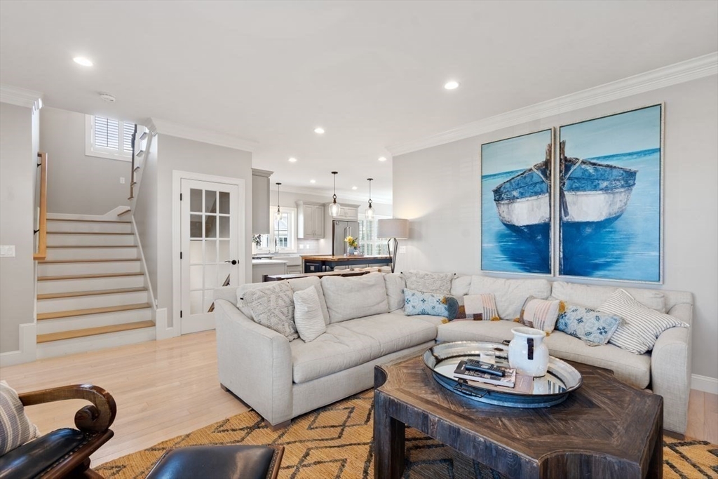 7 Bethpage Rd