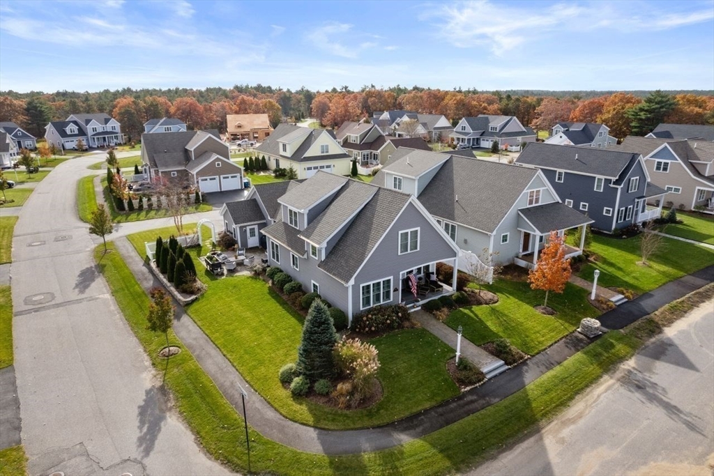 7 Bethpage Rd
